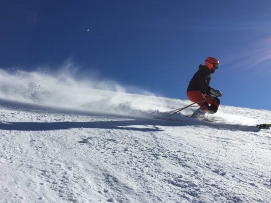skiing-winter-sports-preparation-sidea