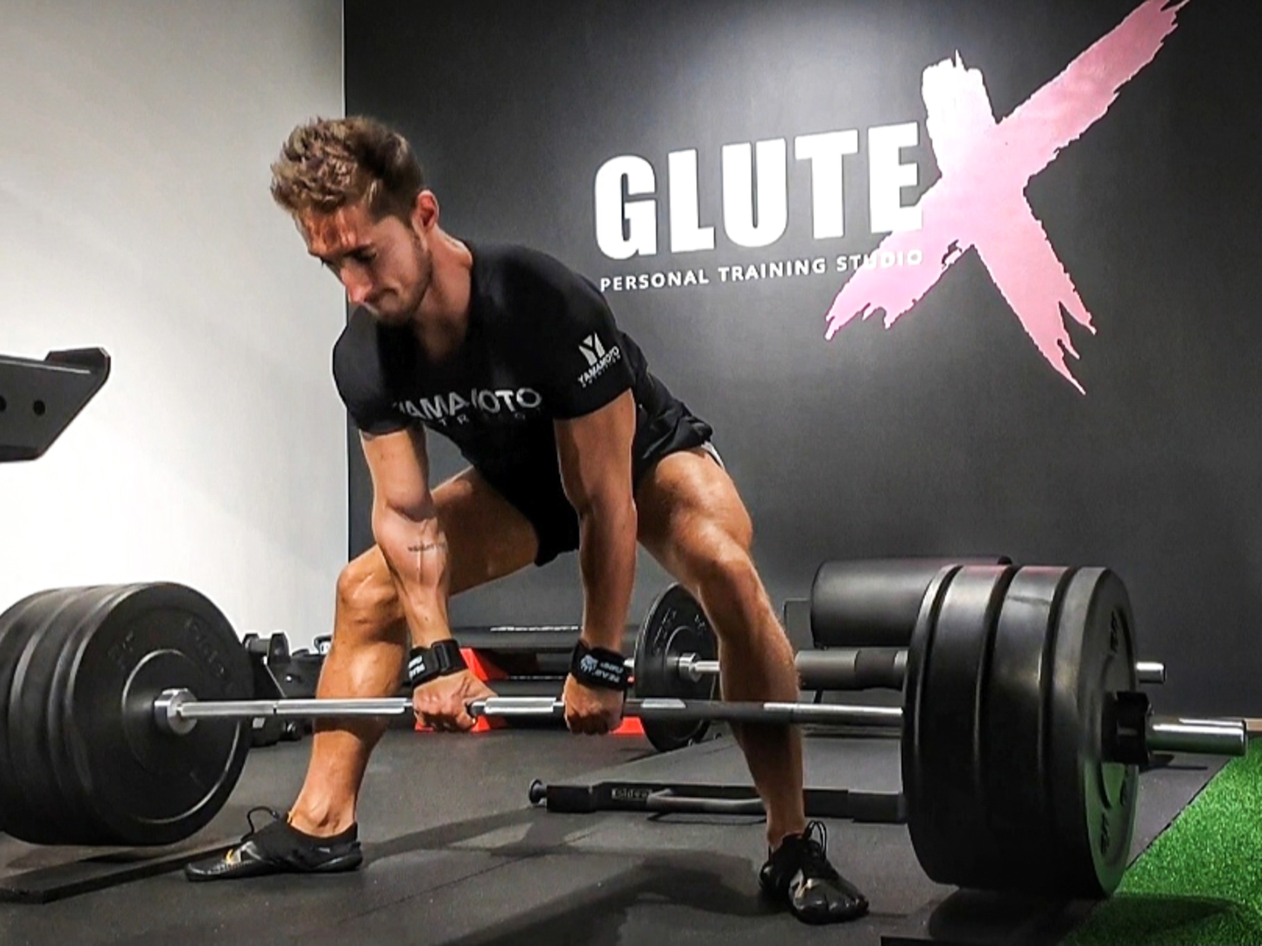 Glutes Training Theories And Exercises To Improve The Effectiveness