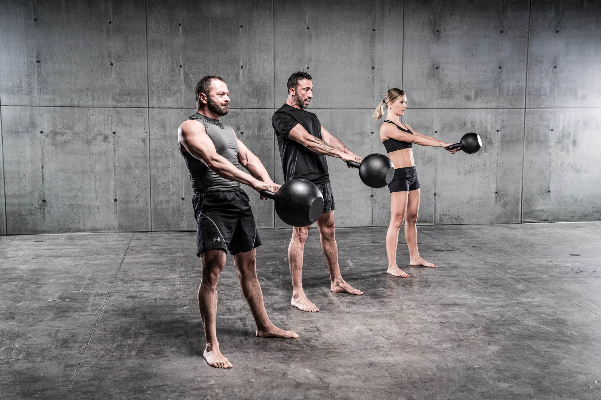 Kettlebell En Fer Noir Sidea – Poids 40 à 92 Kg, Fusion Gravité, Poignée Lisse, Base Stable