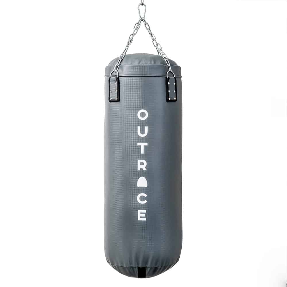 Amazon.com : Everlast Nevatear Durable 70 Pound Hangable Heavy Punching Bag  with Boxing Gloves, Hand Wraps, Bungee Cord, and Assembly Chain, Black :  Heavy Punching Bags : Sports & Outdoors